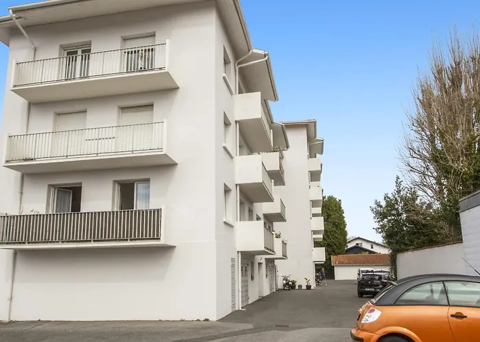 T3 Design Et Familial Avec Parking Biarritz Proche Commodites