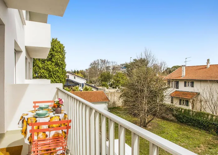 T3 Design Et Familial Avec Parking Biarritz Proche Commodites