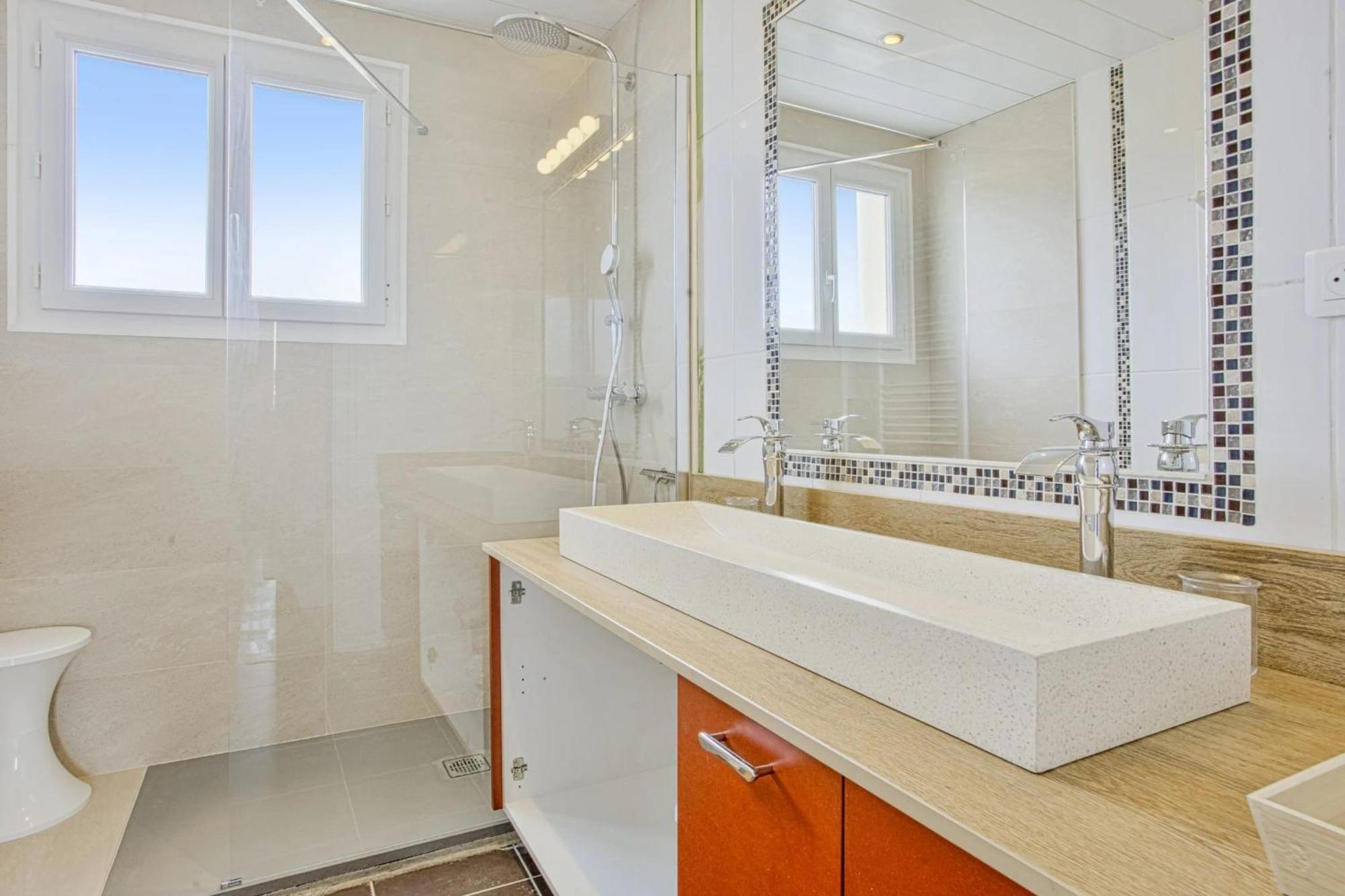 Appartamento T3 Design Et Familial Avec Parking Proche Commodites *